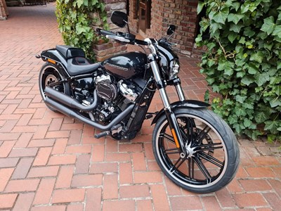 Softail Breakout 114 FXBRS