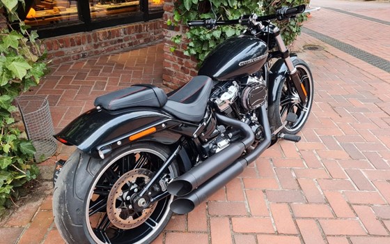 Gebrauchtmotorrad Harley-Davidson Softail Breakout 114 FXBRS - Bild 2