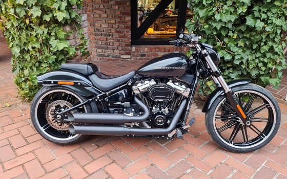 Gebrauchtmotorrad Harley-Davidson Softail Breakout 114 FXBRS - Bild 3