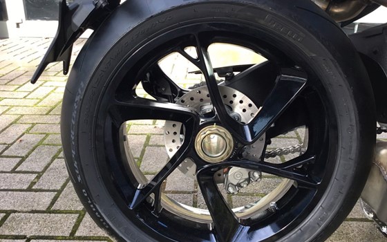 Gebrauchtmotorrad MV Agusta Brutale 1000 RS - Bild 11