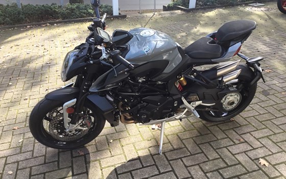 Gebrauchtmotorrad MV Agusta Brutale 1000 RS - Bild 7