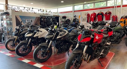 Neumotorrad Honda CB1000 Hornet