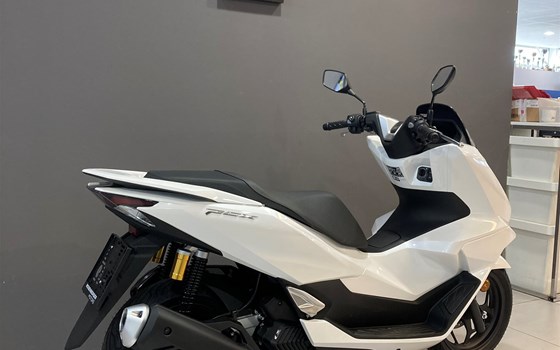 Neufahrzeug Honda PCX125 DX - Bild 3 Neufahrzeug Honda PCX125 DX - Bild 3