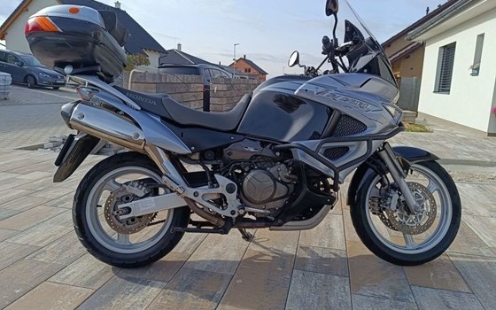 Gebrauchtmotorrad Honda XL 1000 V Varadero - Bild 1 Gebrauchtmotorrad Honda XL 1000 V Varadero - Bild 1