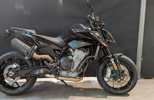 Gebrauchtmotorrad KTM 890 Duke