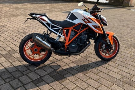 KTM 1290 Super Duke R