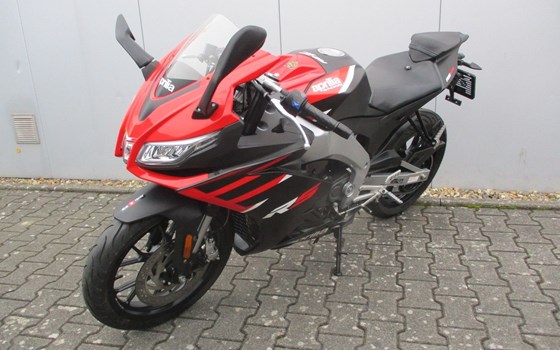 Gebrauchtmotorrad Aprilia RS 125 - Bild 2
