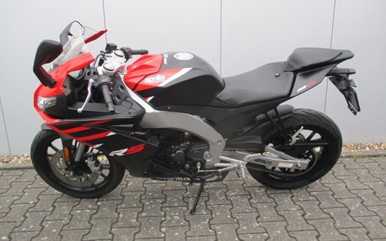 Gebrauchtmotorrad Aprilia RS 125 - Bild 4