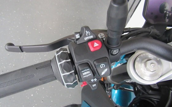 Gebrauchtmotorrad BMW F 900 R - Bild 11