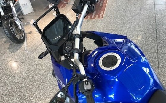 Gebrauchtmotorrad Suzuki V-Strom 800DE - Bild 11