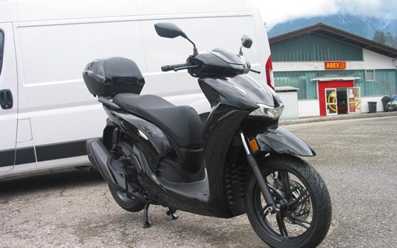 Neufahrzeug Honda SH350i - Bild 1