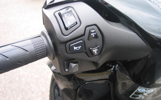 Neufahrzeug Honda SH350i - Bild 9