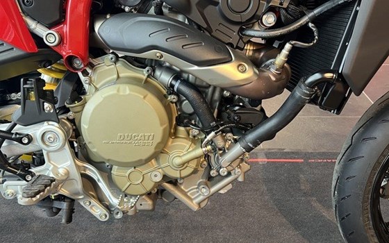 Gebrauchtmotorrad Ducati Hypermotard 939 - Bild 1