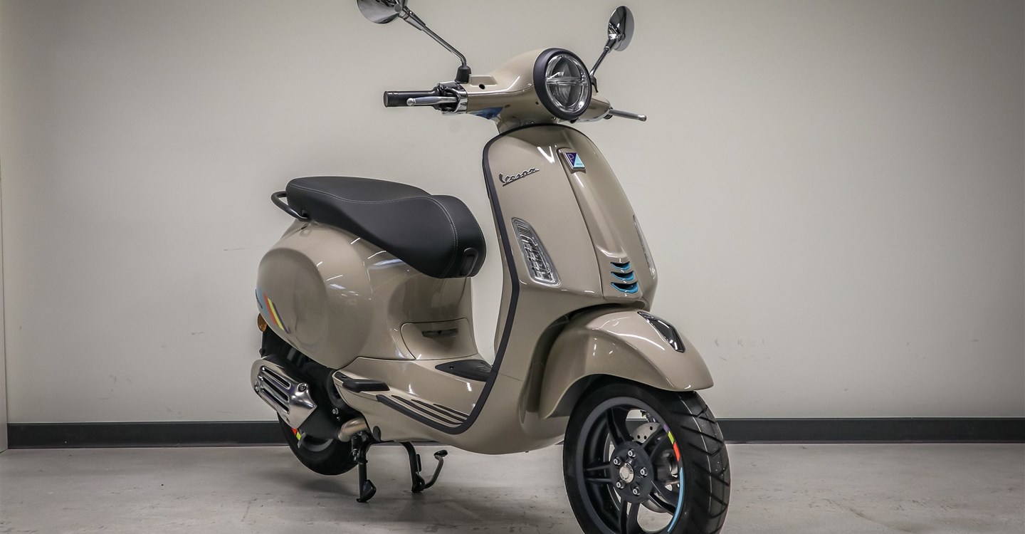 Zum Vergrößern bitte anklicken! Angebot Vespa Primavera 50 S
