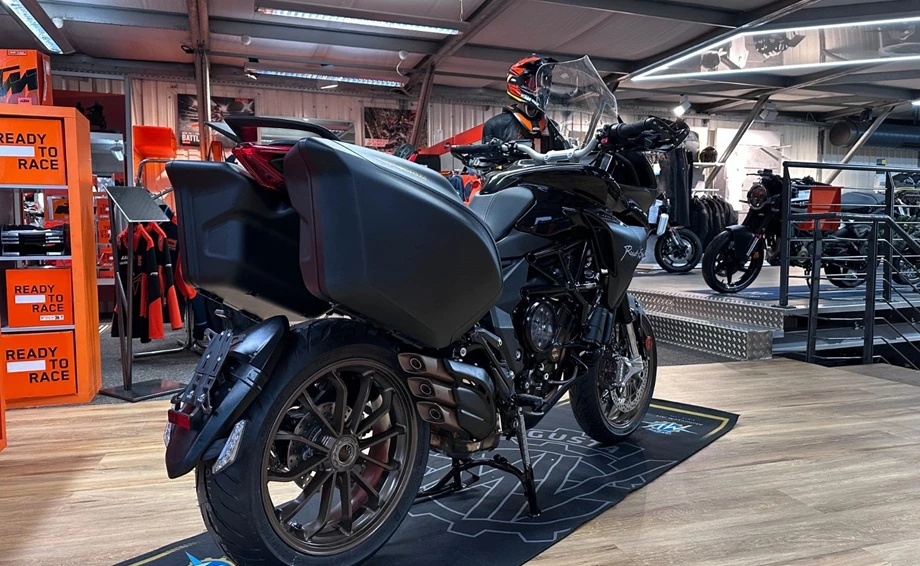 Angebot MV Agusta Turismo Veloce 800 Lusso SCS Bild 5: Angebot MV Agusta Turismo Veloce 800 Lusso SCS