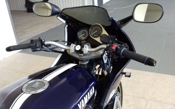 Gebrauchtmotorrad Yamaha FZS 600 Fazer - Bild 18 Gebrauchtmotorrad Yamaha FZS 600 Fazer - Bild 18