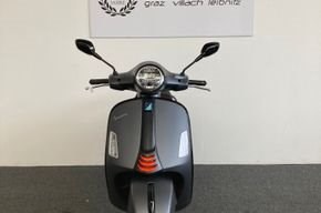 Gebrauchtmotorrad Vespa GTS 310 SuperSport - Bild 4 Gebrauchtmotorrad Vespa GTS 310 SuperSport - Bild 4