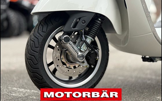 Neufahrzeug Vespa GTS 125 - Bild 13 Neufahrzeug Vespa GTS 125 - Bild 13