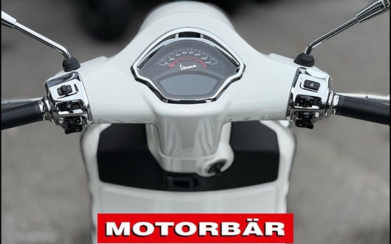 Neufahrzeug Vespa GTS 125 - Bild 7 Neufahrzeug Vespa GTS 125 - Bild 7