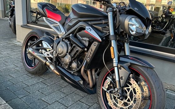 Gebrauchtmotorrad Triumph Street Triple RS - Bild 1