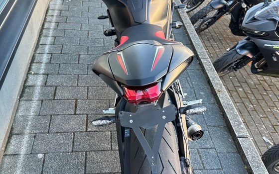 Gebrauchtmotorrad Triumph Street Triple RS - Bild 10