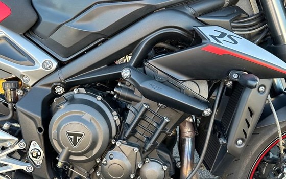 Gebrauchtmotorrad Triumph Street Triple RS - Bild 6