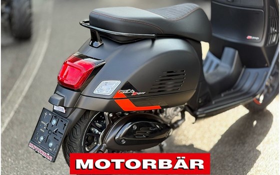 Neufahrzeug Vespa GTS 300 hpe Super Sport - Bild 4 Neufahrzeug Vespa GTS 300 hpe Super Sport - Bild 4