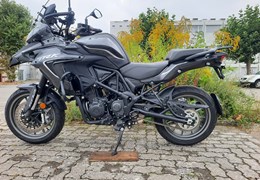 Neumotorrad Benelli TRK 502