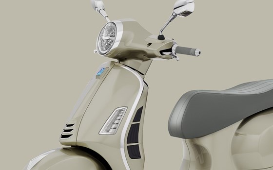 Neufahrzeug Vespa GTS 125 - Bild 5 Neufahrzeug Vespa GTS 125 - Bild 5