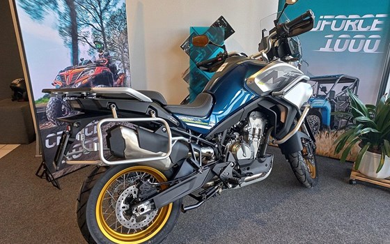 Neufahrzeug CFMOTO 800MT Touring - Bild 3 Neufahrzeug CFMOTO 800MT Touring - Bild 3