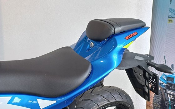 Neufahrzeug Suzuki GSX-R125 - Bild 14 Neufahrzeug Suzuki GSX-R125 - Bild 14