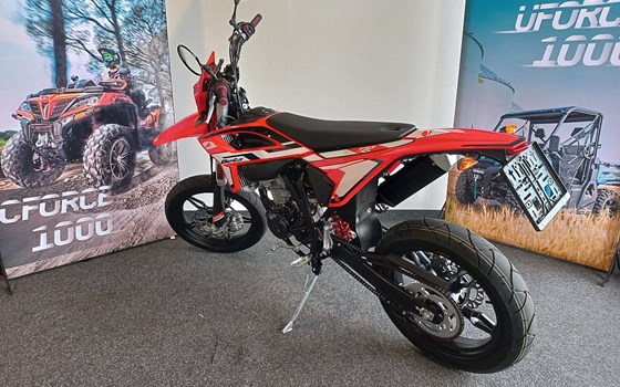 Neufahrzeug Beta RR Motard 125 4T - Bild 4 Neufahrzeug Beta RR Motard 125 4T - Bild 4
