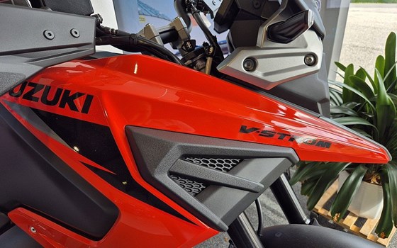 Neufahrzeug Suzuki V-Strom 1050 - Bild 4 Neufahrzeug Suzuki V-Strom 1050 - Bild 4