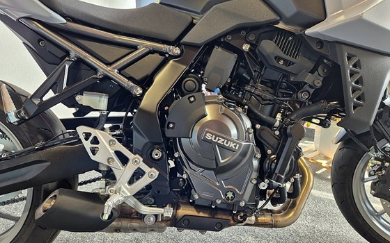 Neufahrzeug Suzuki GSX-8S - Bild 4 Neufahrzeug Suzuki GSX-8S - Bild 4