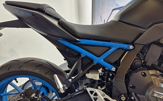 Neufahrzeug Suzuki GSX-8S - Bild 5 Neufahrzeug Suzuki GSX-8S - Bild 5