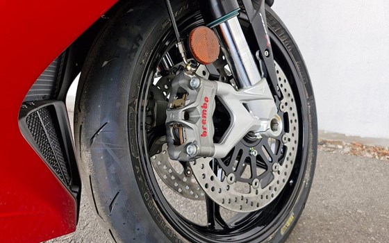 Neufahrzeug MV Agusta F3 800 - Bild 6 Neufahrzeug MV Agusta F3 800 - Bild 6