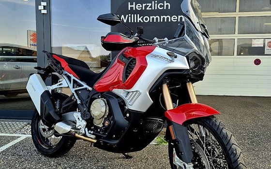 Neufahrzeug MV Agusta Enduro Veloce - Bild 1 Neufahrzeug MV Agusta Enduro Veloce - Bild 1