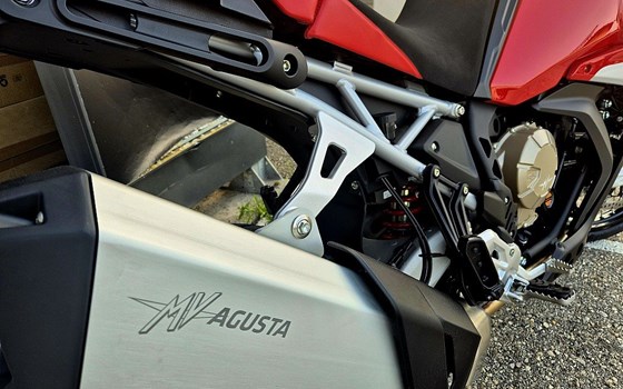 Neufahrzeug MV Agusta Enduro Veloce - Bild 4 Neufahrzeug MV Agusta Enduro Veloce - Bild 4