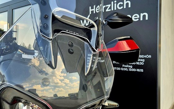 Neufahrzeug MV Agusta Enduro Veloce - Bild 5 Neufahrzeug MV Agusta Enduro Veloce - Bild 5