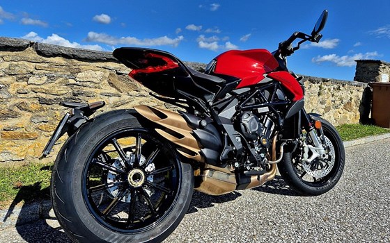 Neufahrzeug MV Agusta Dragster 800 - Bild 3 Neufahrzeug MV Agusta Dragster 800 - Bild 3