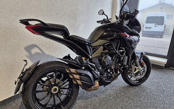 Neufahrzeug MV Agusta Turismo Veloce 800 - Bild 3 Neufahrzeug MV Agusta Turismo Veloce 800 - Bild 3