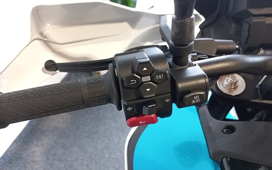 Neufahrzeug CFMOTO 450MT - Bild 5 Neufahrzeug CFMOTO 450MT - Bild 5