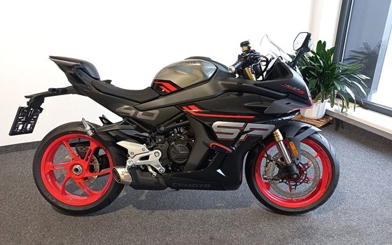 Neufahrzeug CFMOTO 450SR S - Bild 1 Neufahrzeug CFMOTO 450SR S - Bild 1