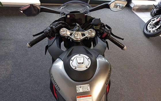 Neufahrzeug CFMOTO 450SR S - Bild 8 Neufahrzeug CFMOTO 450SR S - Bild 8