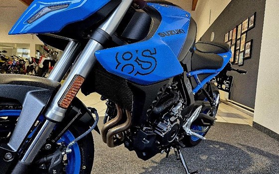 Neufahrzeug Suzuki GSX-8S - Bild 8 Neufahrzeug Suzuki GSX-8S - Bild 8