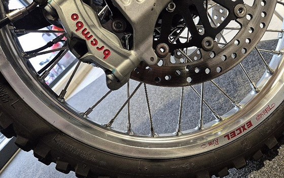 Gebrauchtmotorrad MV Agusta Enduro Veloce - Bild 11 Gebrauchtmotorrad MV Agusta Enduro Veloce - Bild 11