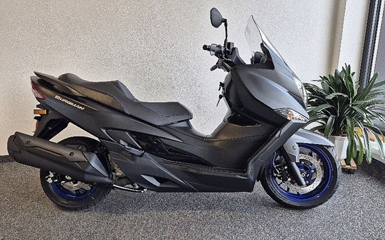 Neufahrzeug Suzuki Burgman 400 - Bild 1 Neufahrzeug Suzuki Burgman 400 - Bild 1
