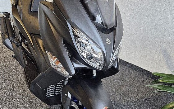 Neufahrzeug Suzuki Burgman 400 - Bild 9 Neufahrzeug Suzuki Burgman 400 - Bild 9
