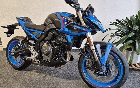 Neufahrzeug Suzuki GSX-8S - Bild 2 Neufahrzeug Suzuki GSX-8S - Bild 2
