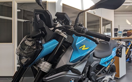 Gebrauchtmotorrad BMW F 900 R - Bild 3